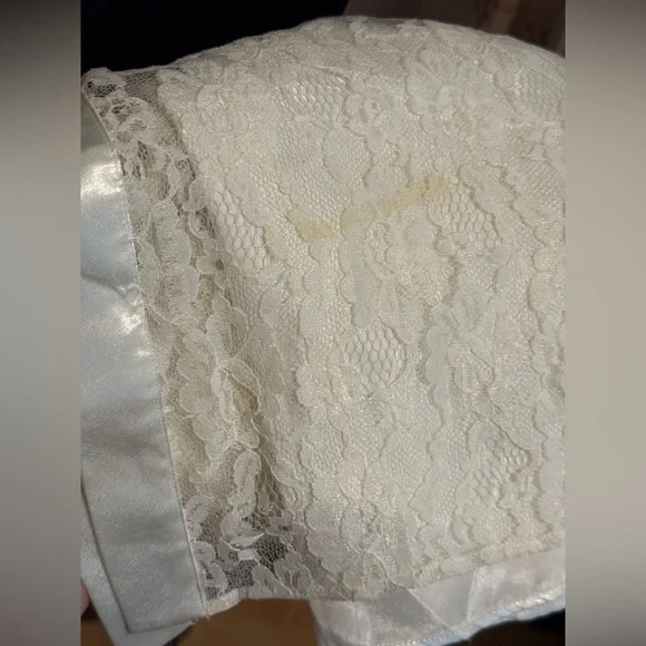 Vintage 1980s Victoria's Secret Ivory Lace Silk Sheer Button Up Bridal Lingerie - Picture 8 of 9